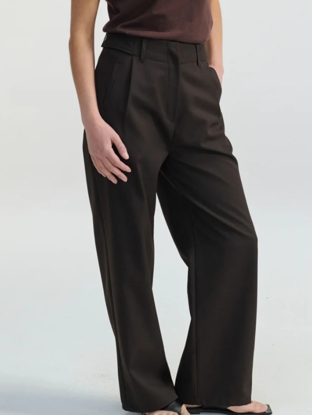 Almina Wide-Leg Trousers In Dark Espresso